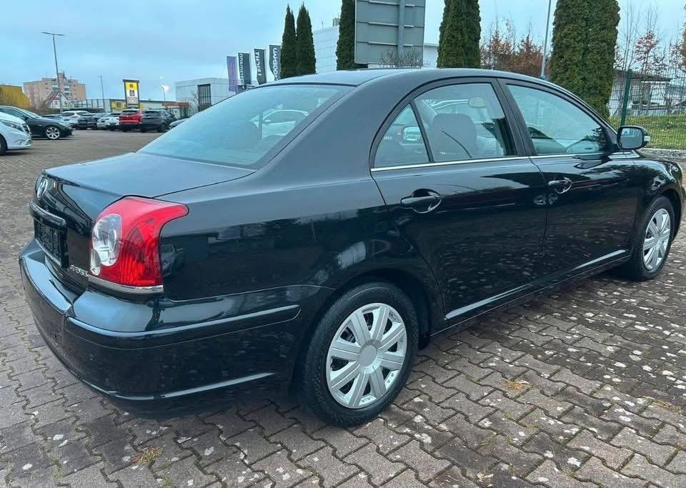 Toyota Avensis 2005