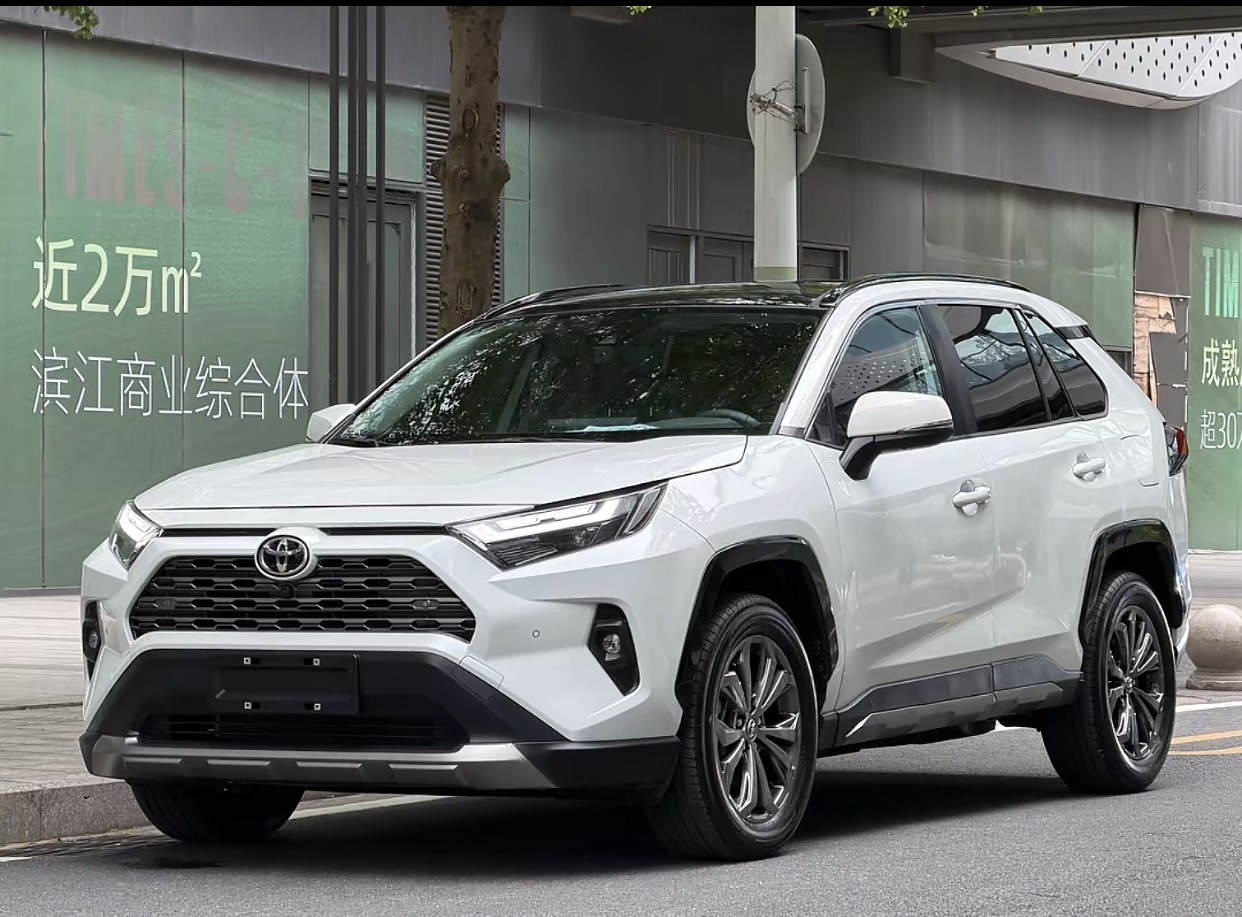 Toyota RAV4 2024