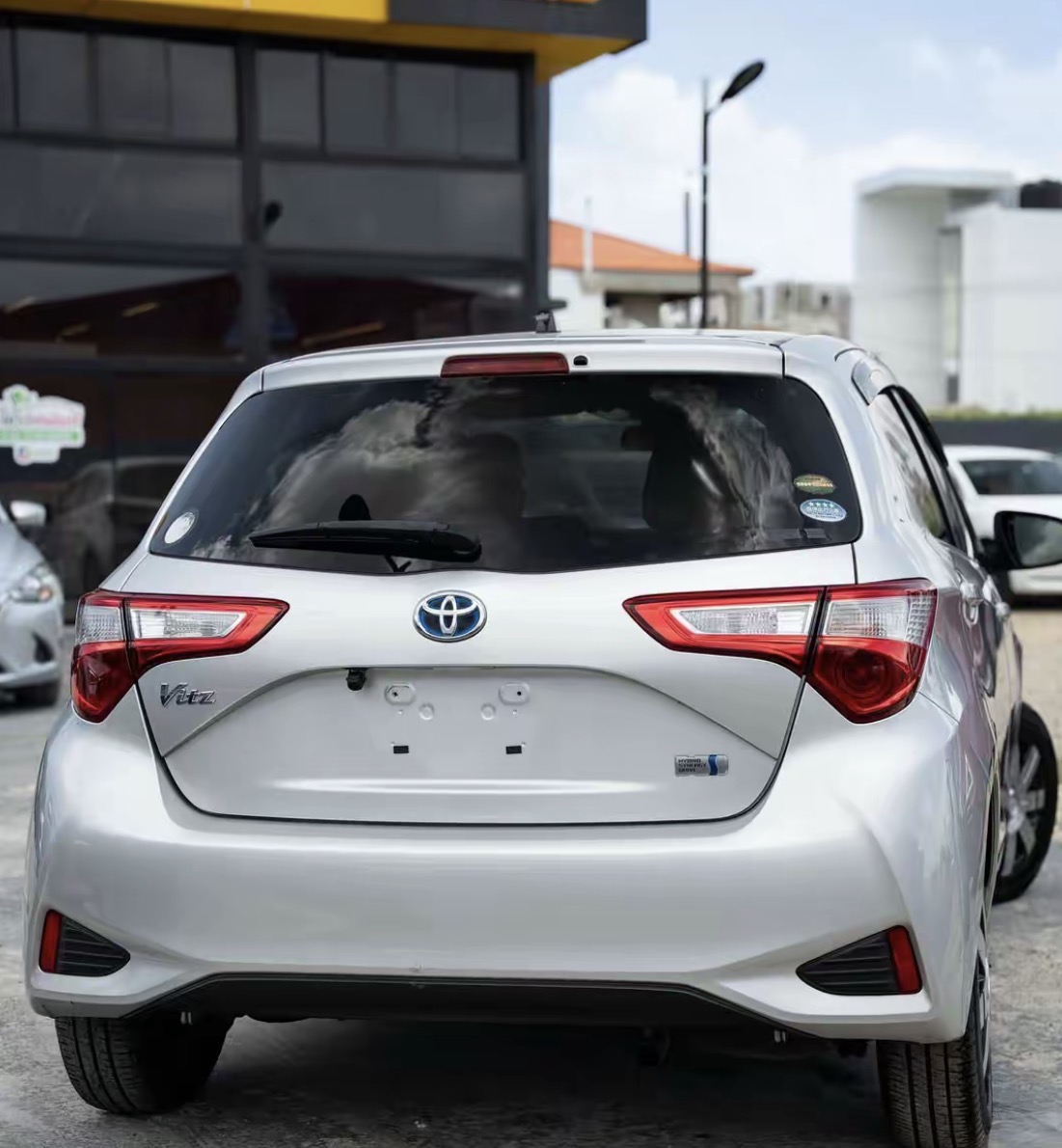 Toyota VITZ HYBRIDE 2020