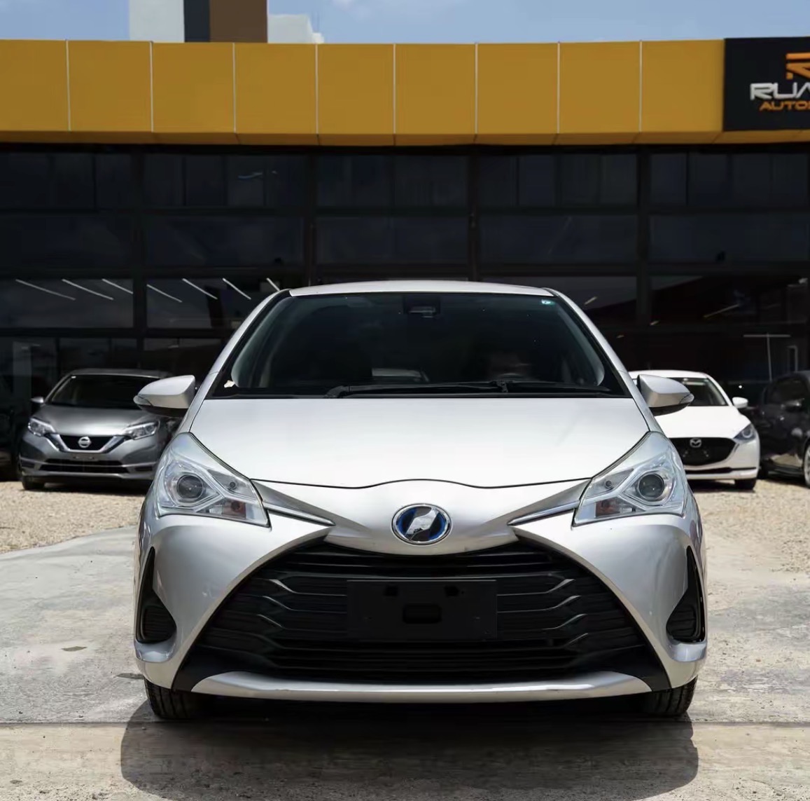 Toyota VITZ HYBRIDE 2020