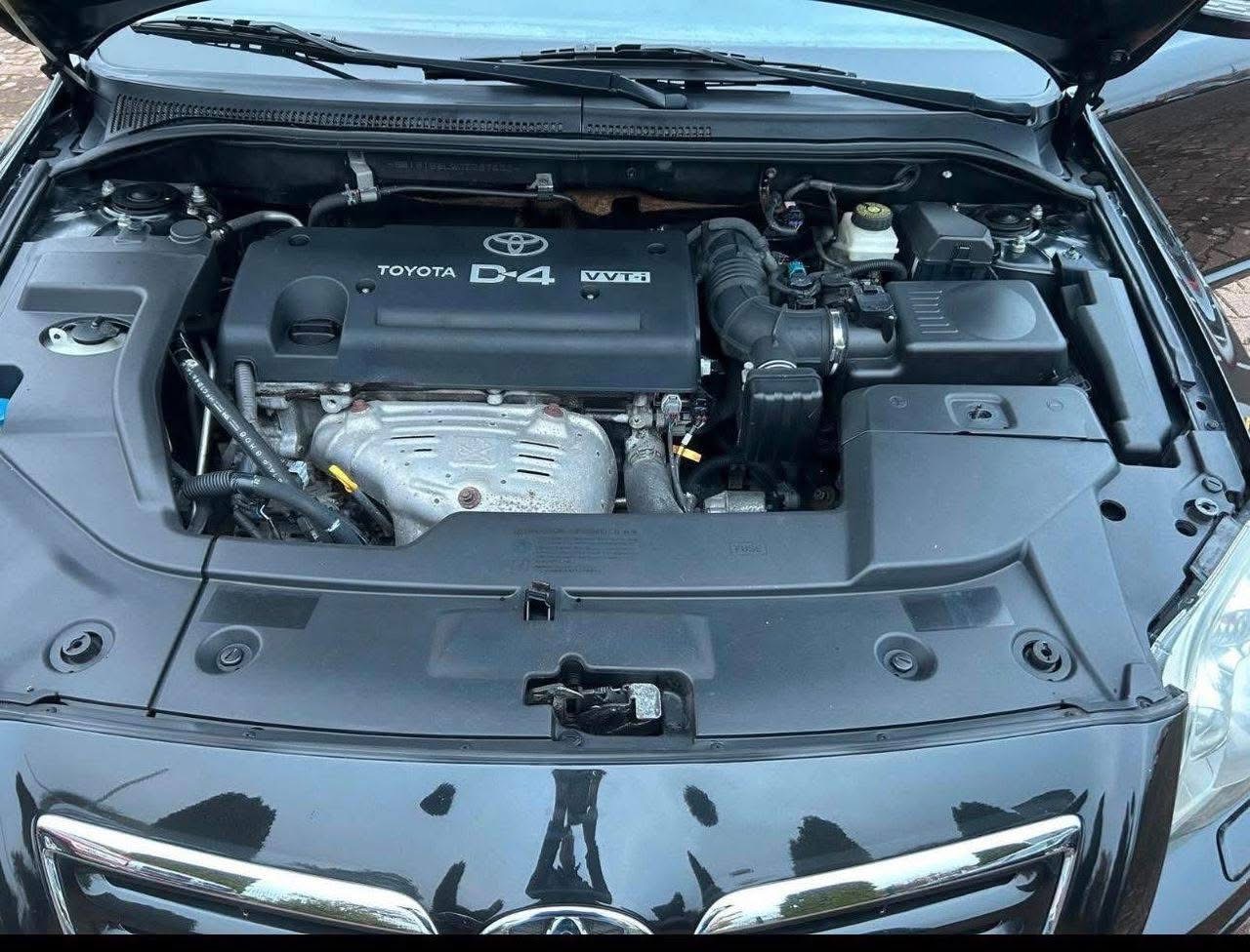 Toyota Avensis 2005
