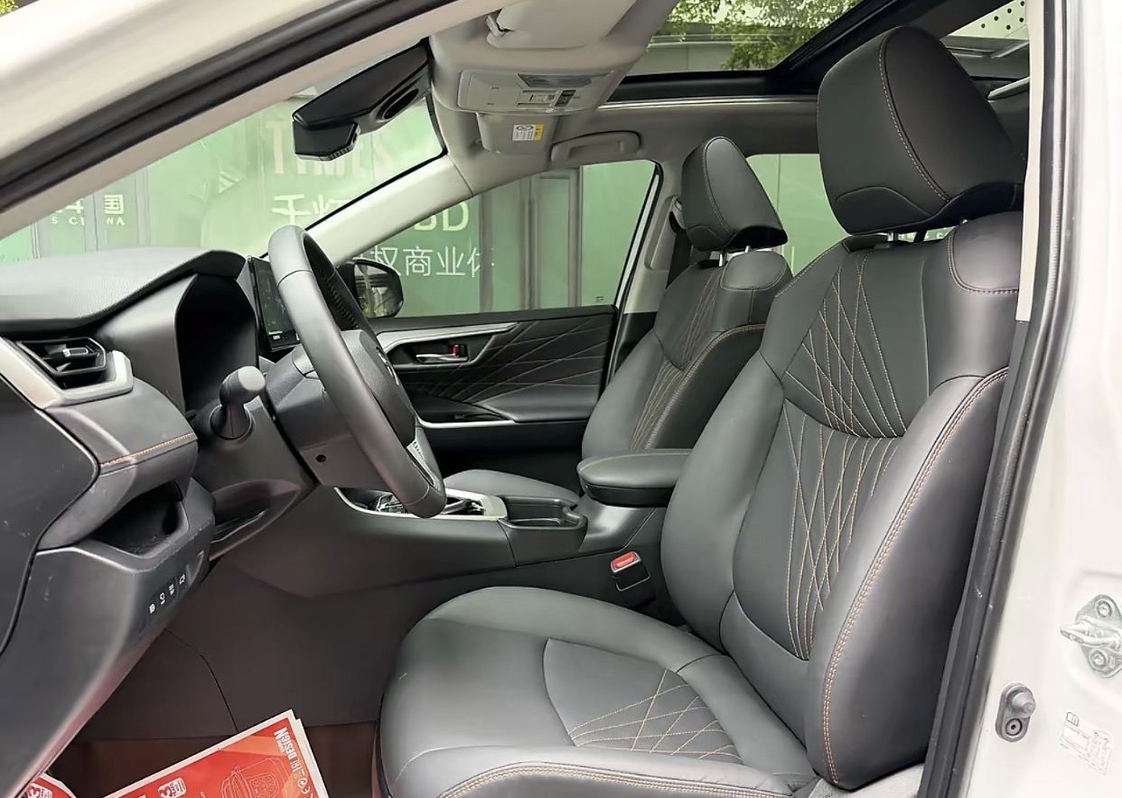 Toyota RAV4 2024