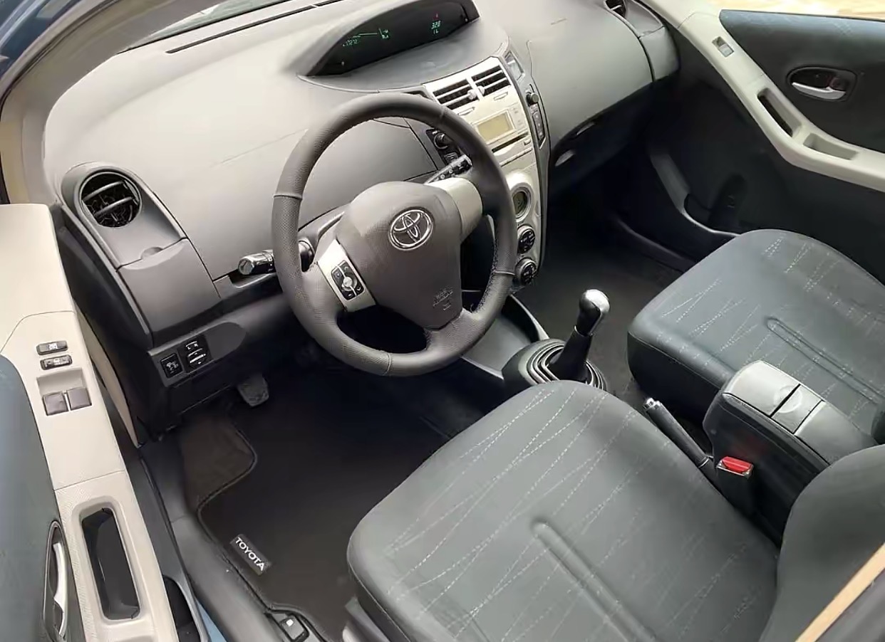 Toyota Yaris 2006