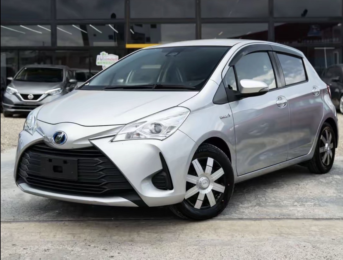 Toyota VITZ HYBRIDE 2020