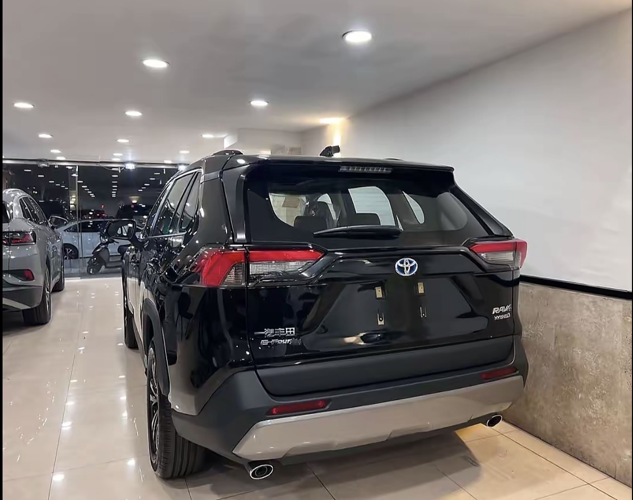 TOYOTA RAV4 HYBRIDE 2025